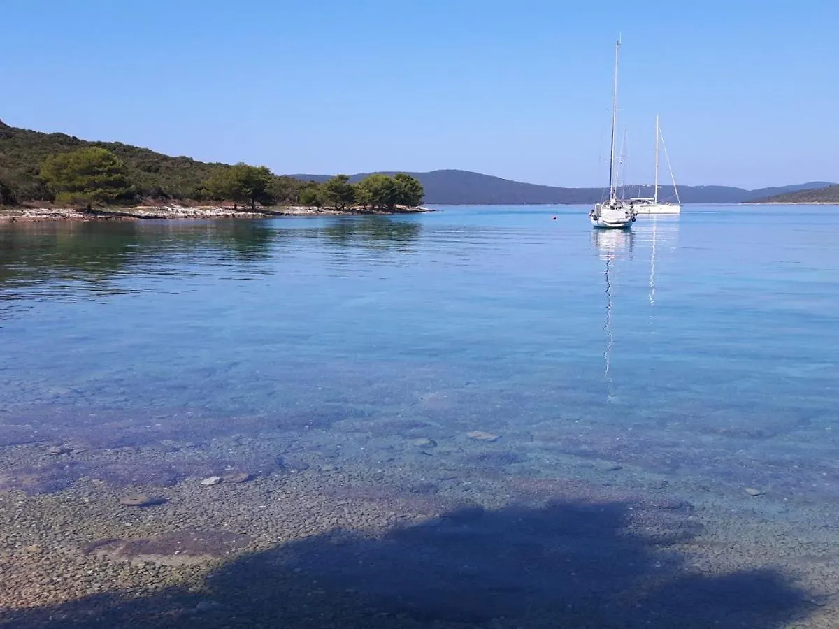 Kapetanov Pogled Apartment Ugljan Croatia