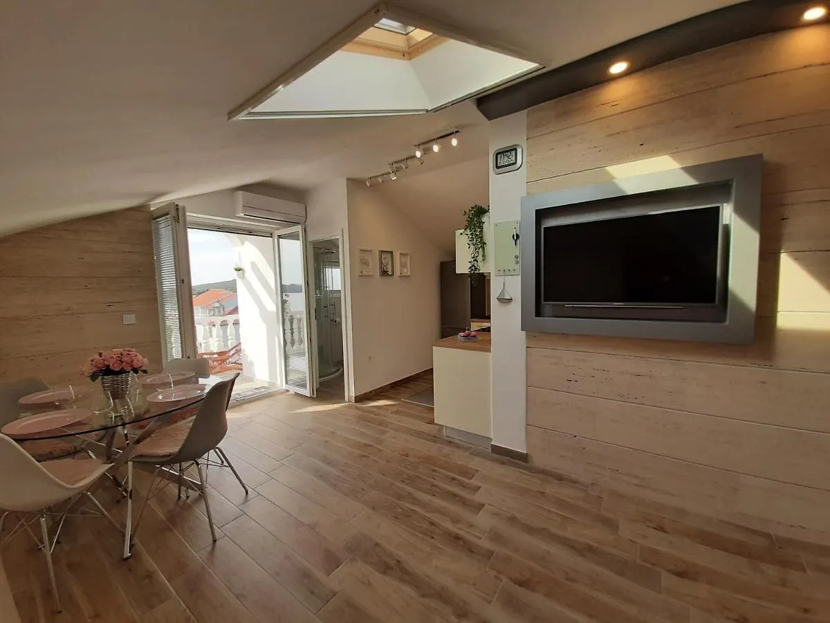 Kapetanov Pogled Apartment Ugljan