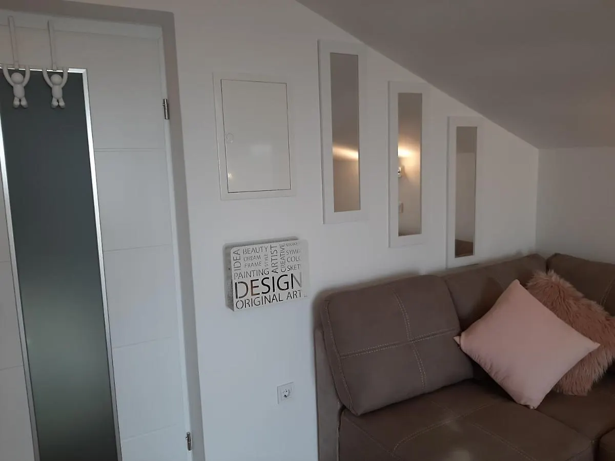Kapetanov Pogled Apartment Ugljan