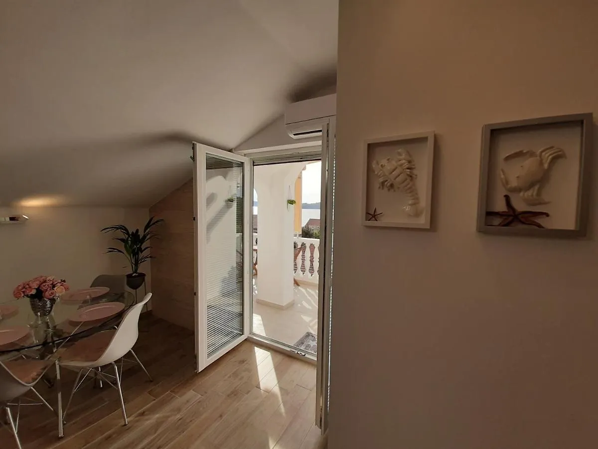 Kapetanov Pogled Apartment Ugljan