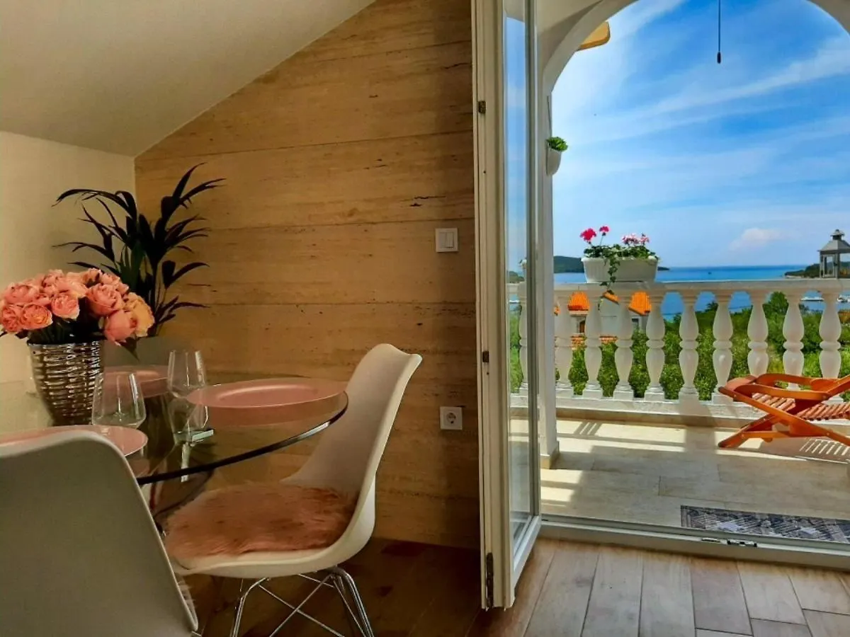 Kapetanov Pogled Apartment Ugljan
